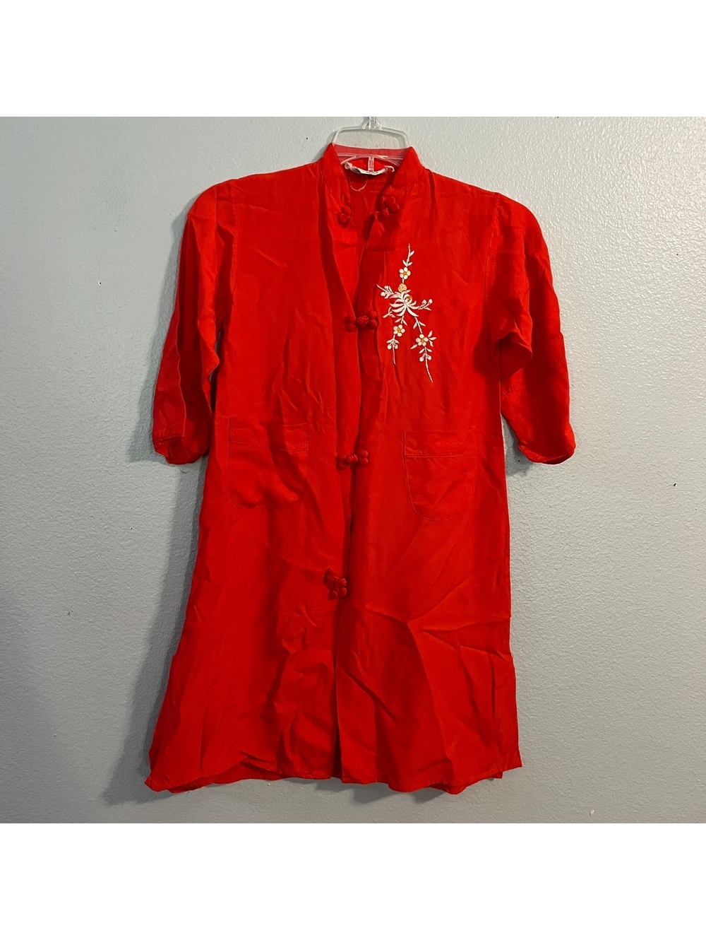 Vintage Cavanaghs Virgin Islands Red Embroidered Robe Frog Closure 50s 60s